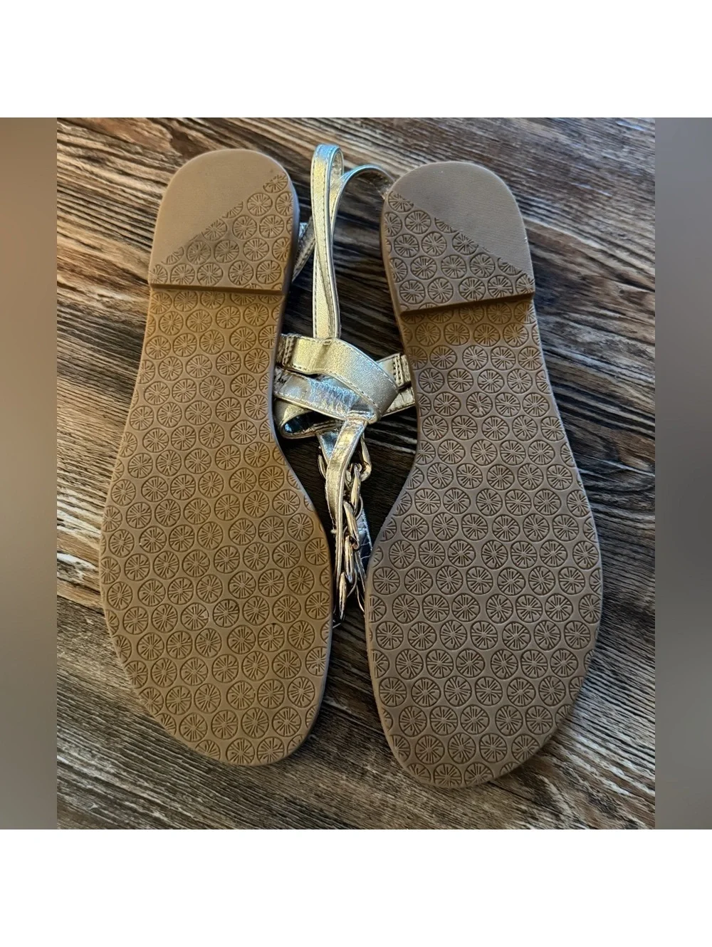 Lily Pulitzer largo t strap gold chain sandal